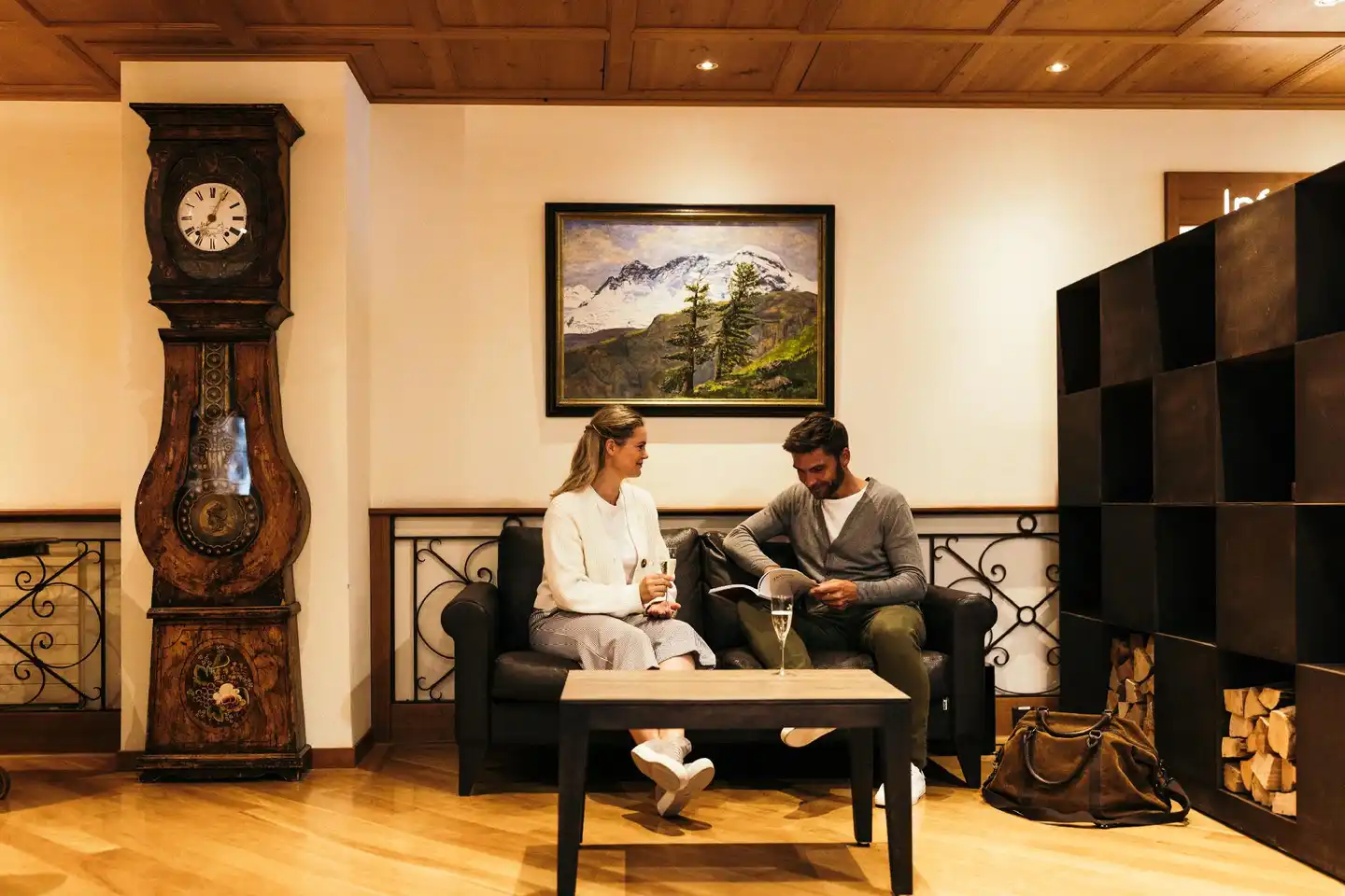 La Couronne Lobby