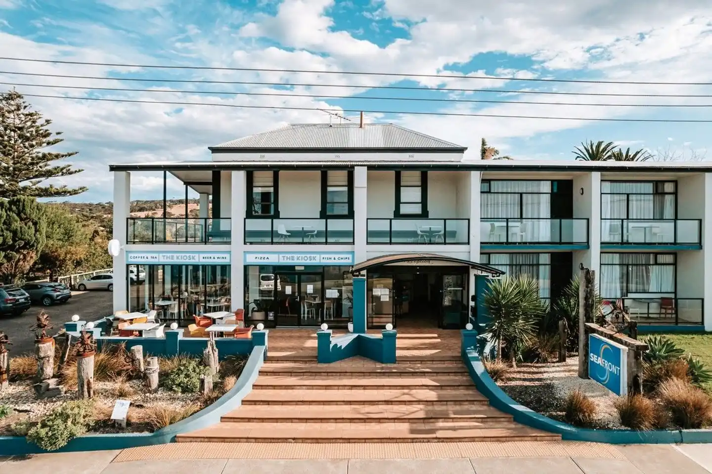 Seafront Hotel Aussenansicht