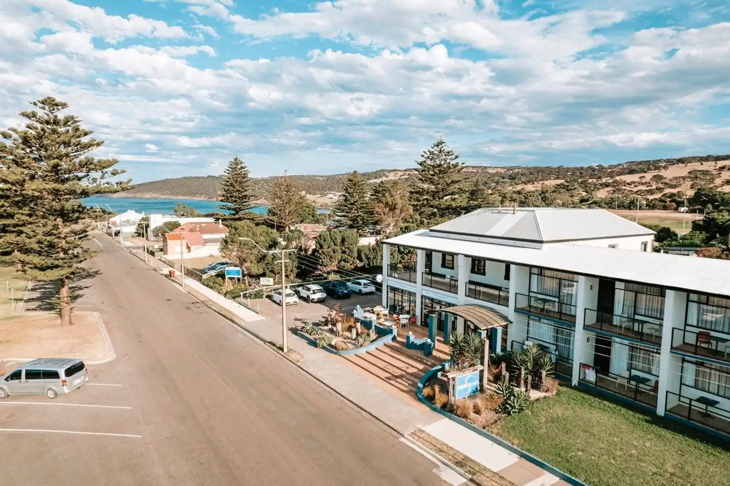 Seafront Hotel Aussenansicht