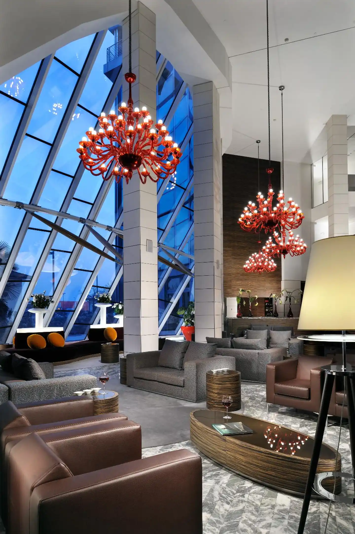 Antony Palace Hotel Lobby