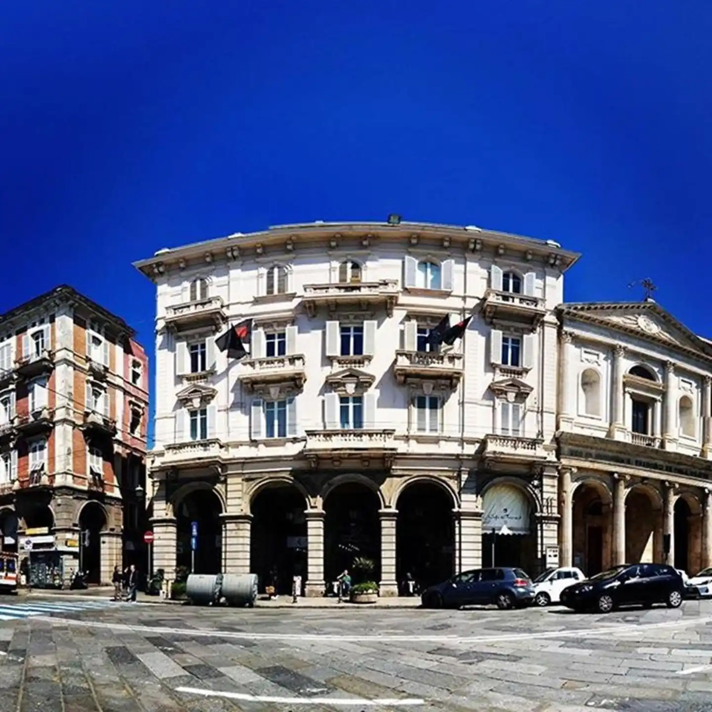 Miramare Cagliari Hotel Museo Aussenansicht