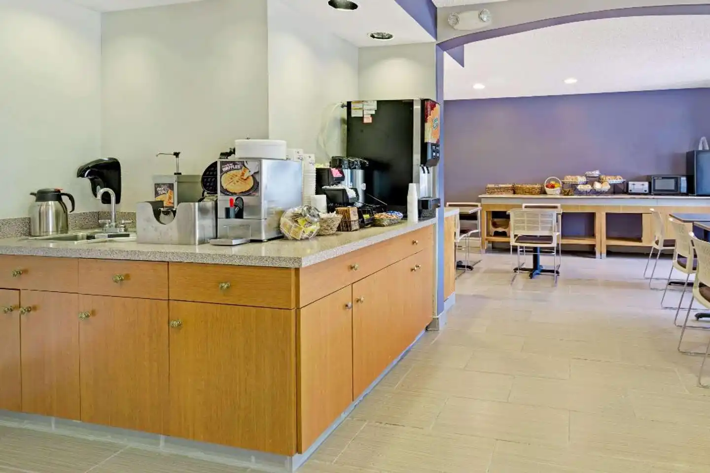 Microtel Inn & Suites by Wyndham Denver Lobby