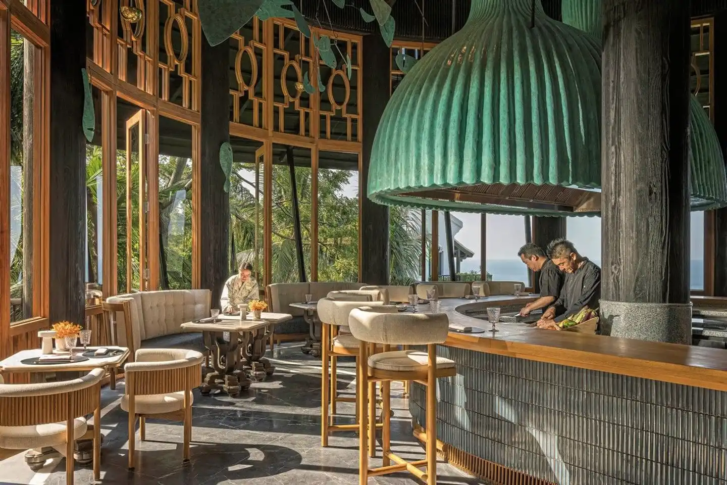 InterContinental Danang Sun Peninsula Resort Bar