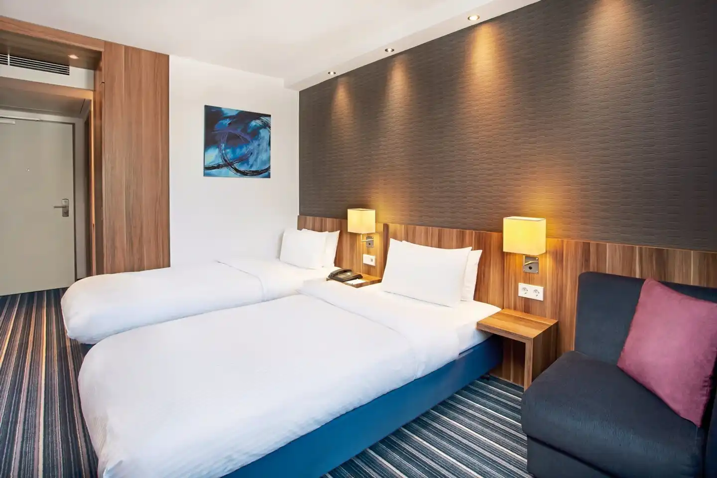 Holiday Inn Express Augsburg Wohnbeispiel