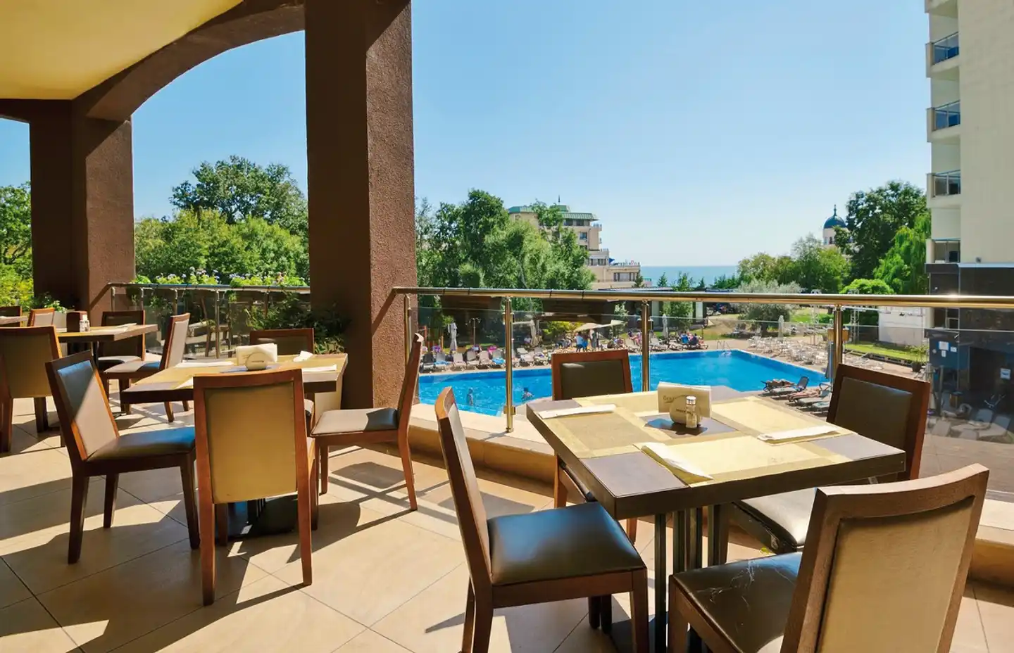 Golden Line Terrasse