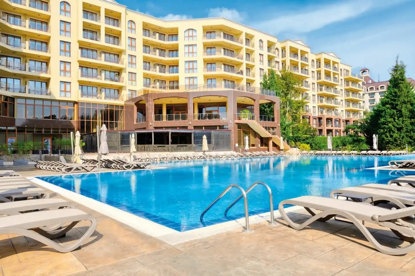 Golden Line Pool