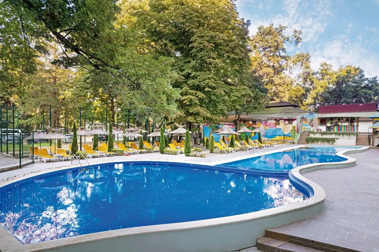 SH Dolce Mare Pool
