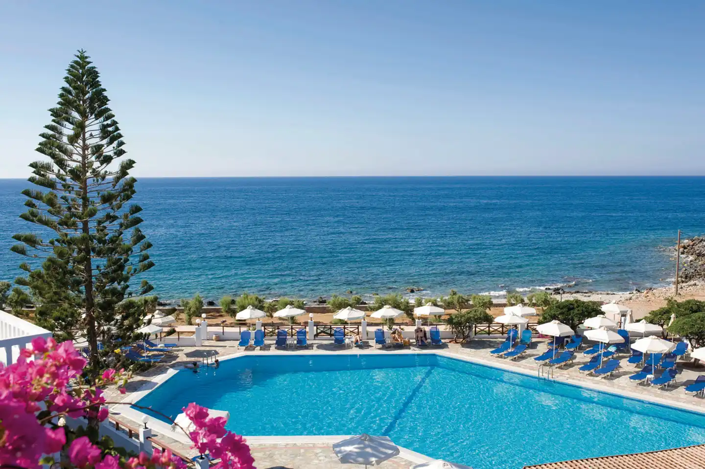Maritimo Beach Pool