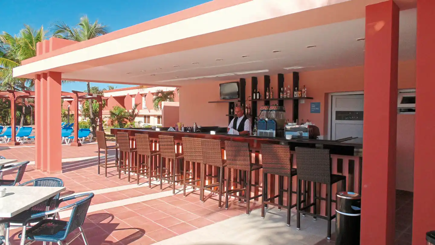 Blau Arenal Habana Beach Bar