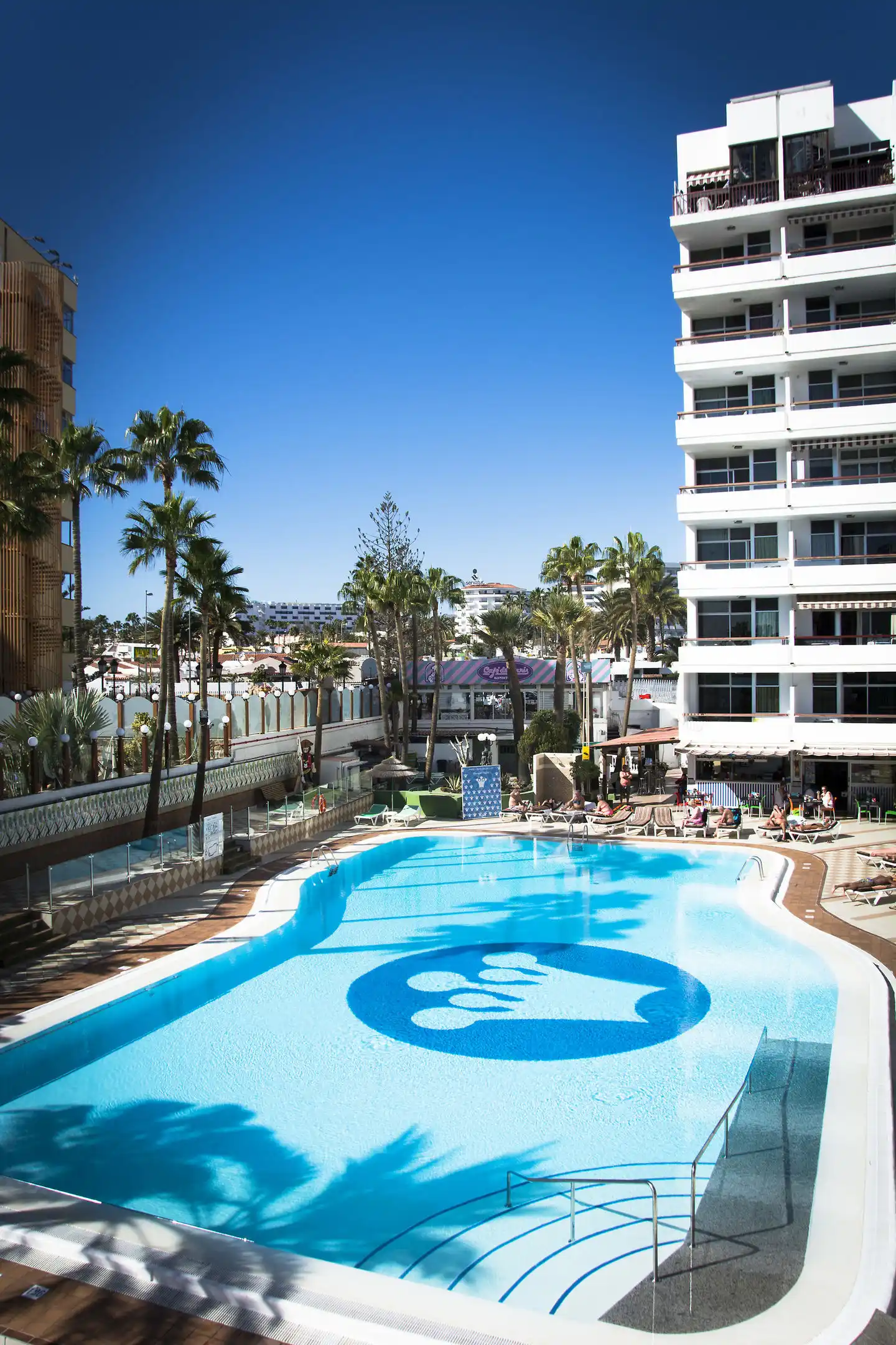 Corona Blanca Pool