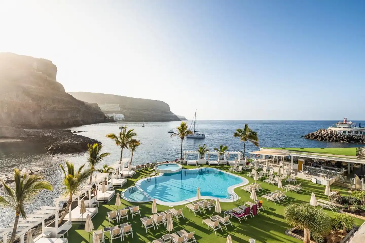 Hotel LIVVO Puerto de Mogán Pool