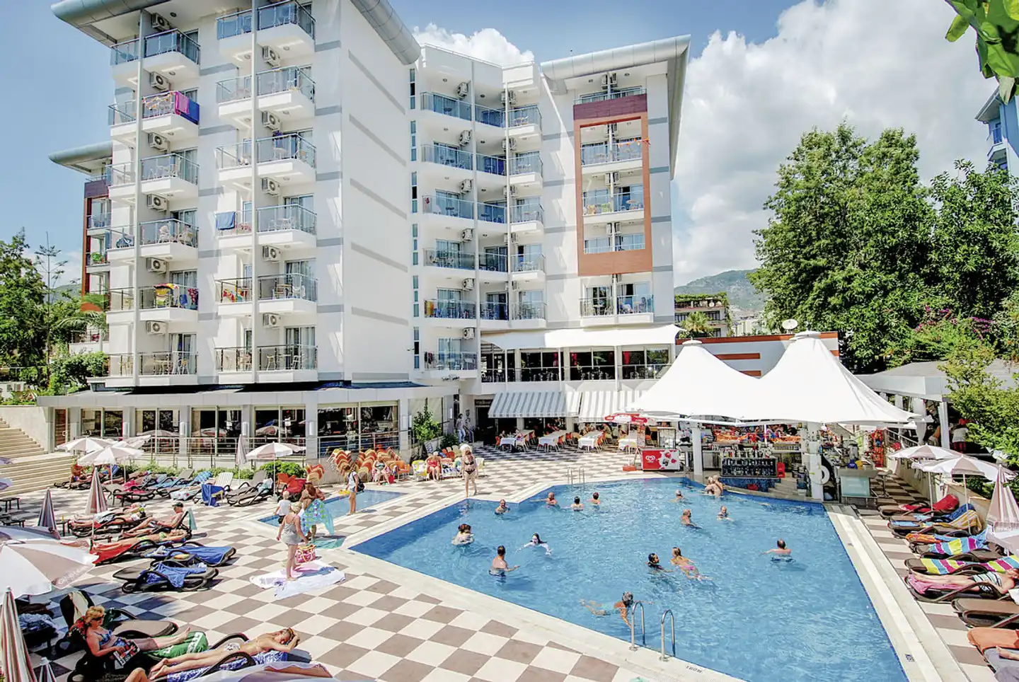 Grand Okan Pool