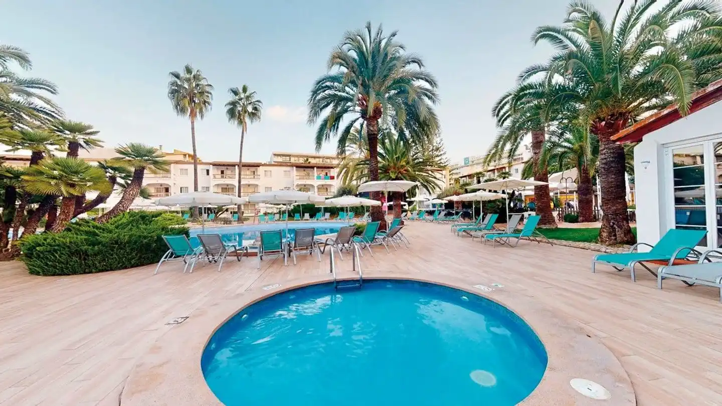 Alcudia Garden Pool