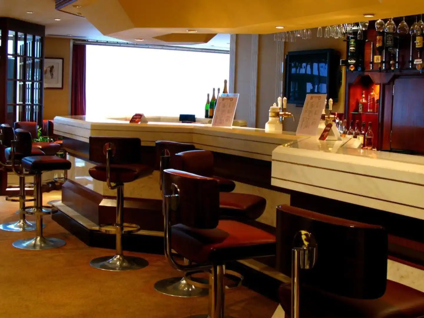 Bedford Hotel & Congress Centre Bar