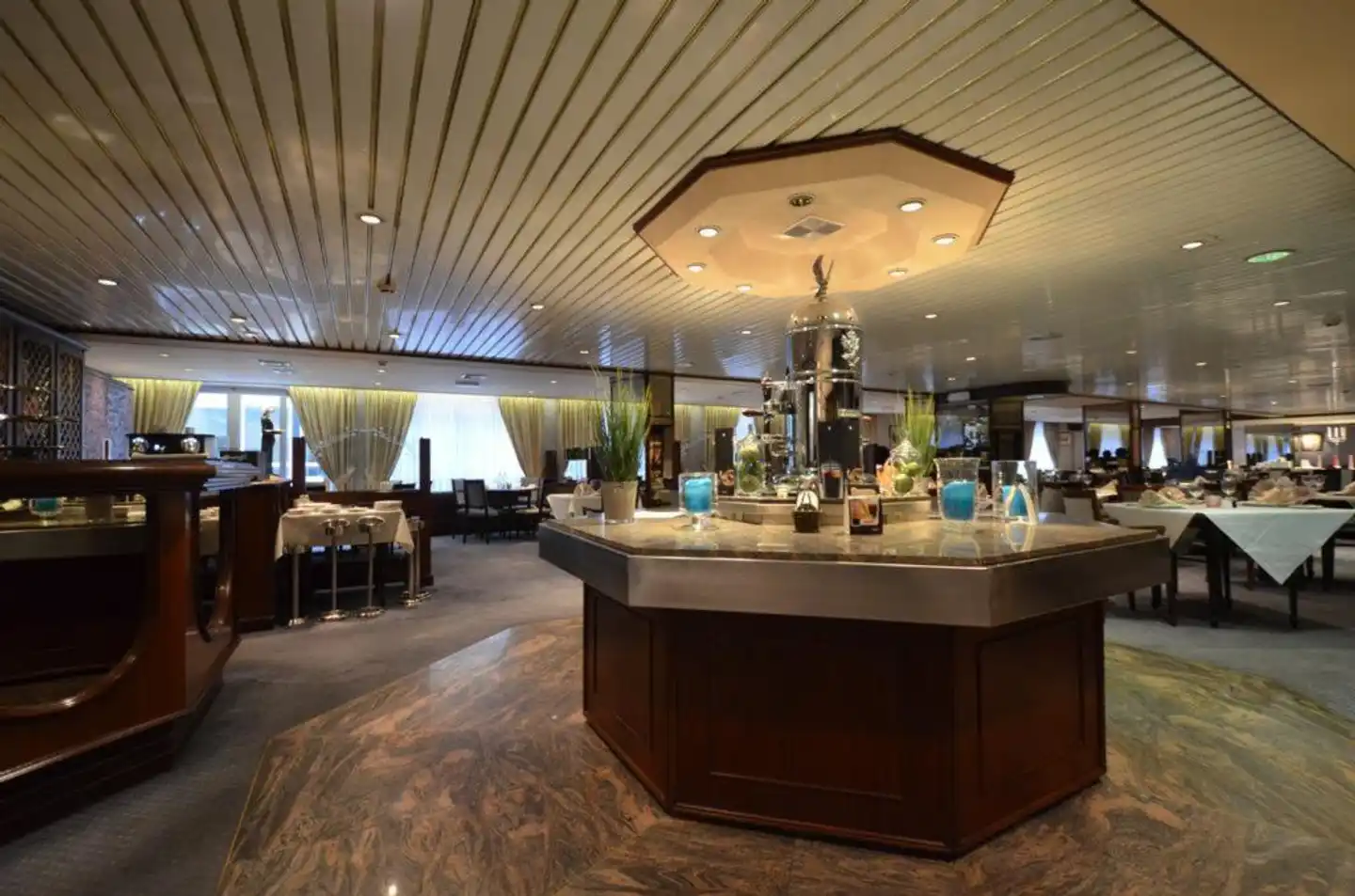 Bedford Hotel & Congress Centre Bar