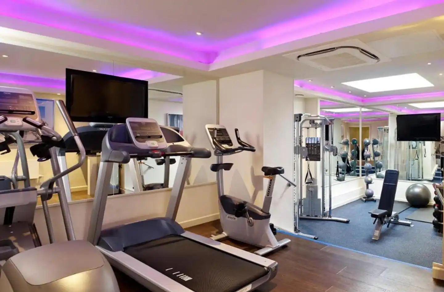 Blakemore Hyde Park Sport und Entertainment