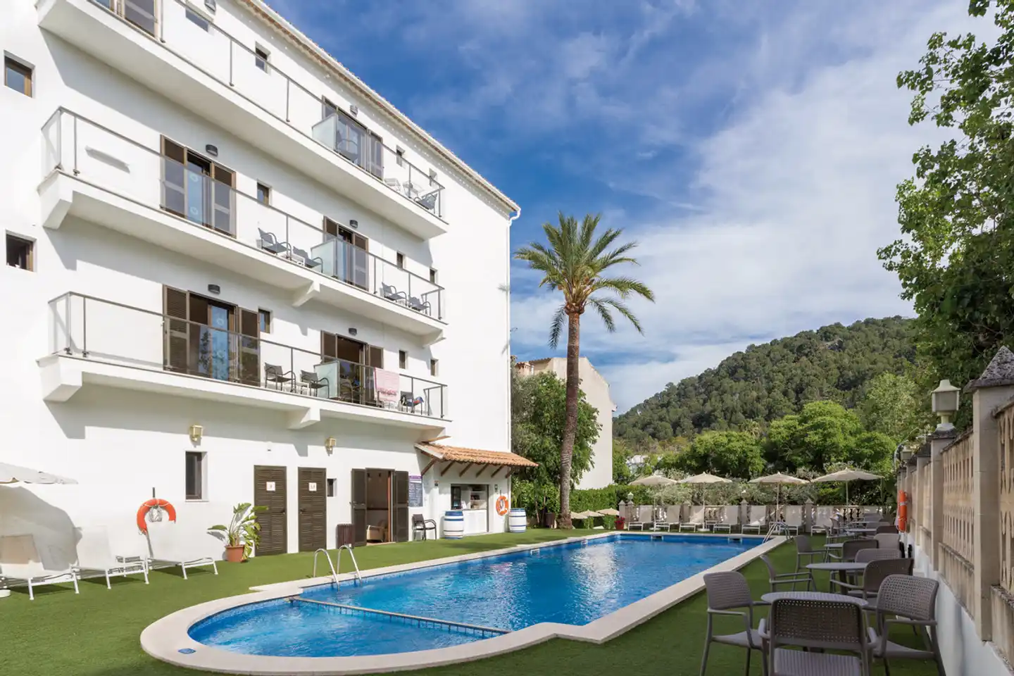 FERGUS Style Sóller Beach Pool