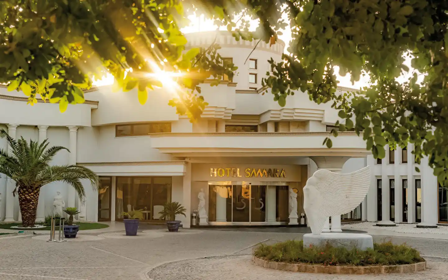 Samara Hotel Aussenansicht