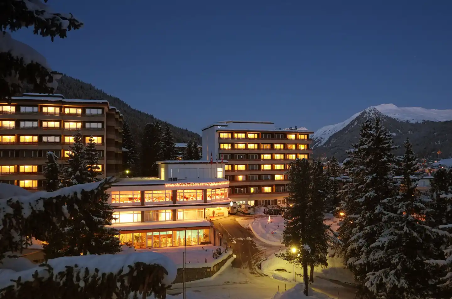 Mountain Plaza Hotel Aussenansicht