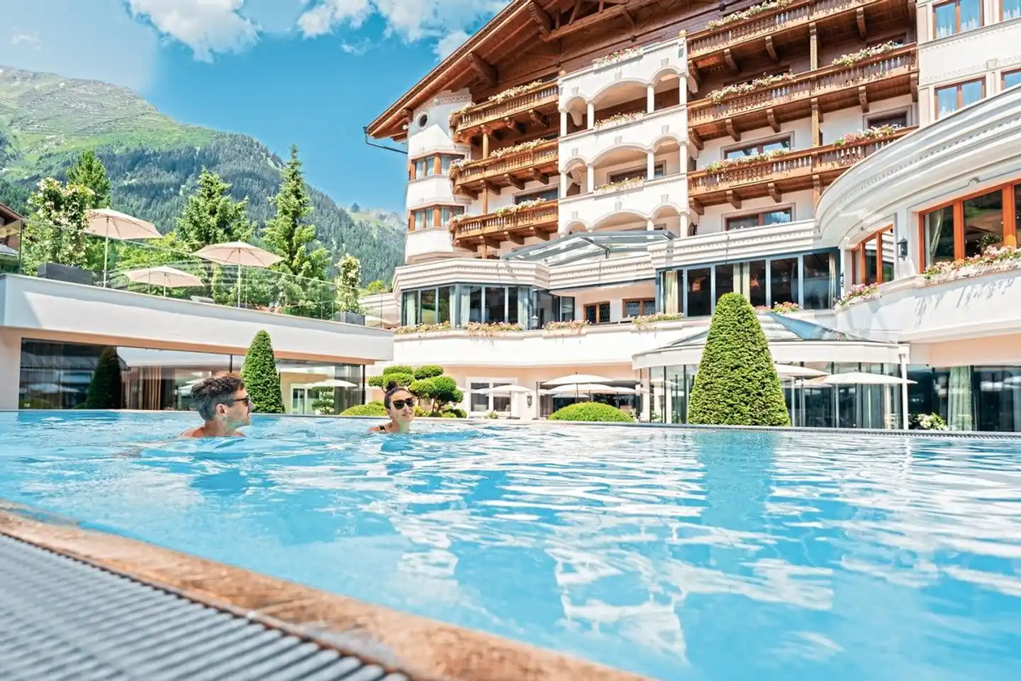 TROFANA ROYAL - Gourmet & Relax Resort Pool