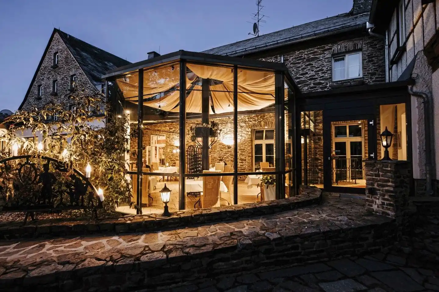 Sonnenhotel Hoher Hahn Aussenansicht
