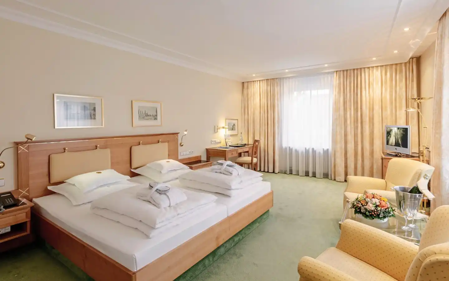 Hotel Bayerischer Hof Wohnbeispiel
