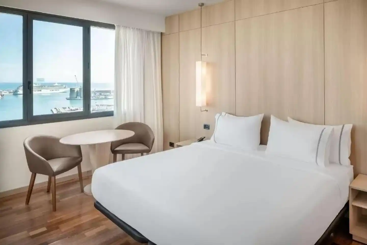 AC Hotel by Marriott Málaga Palacio Wohnbeispiel