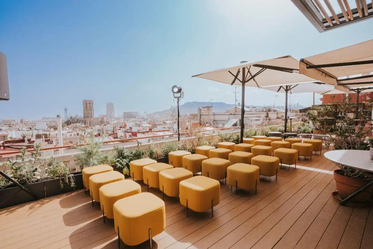 Kimpton Vividora Hotel Terrasse