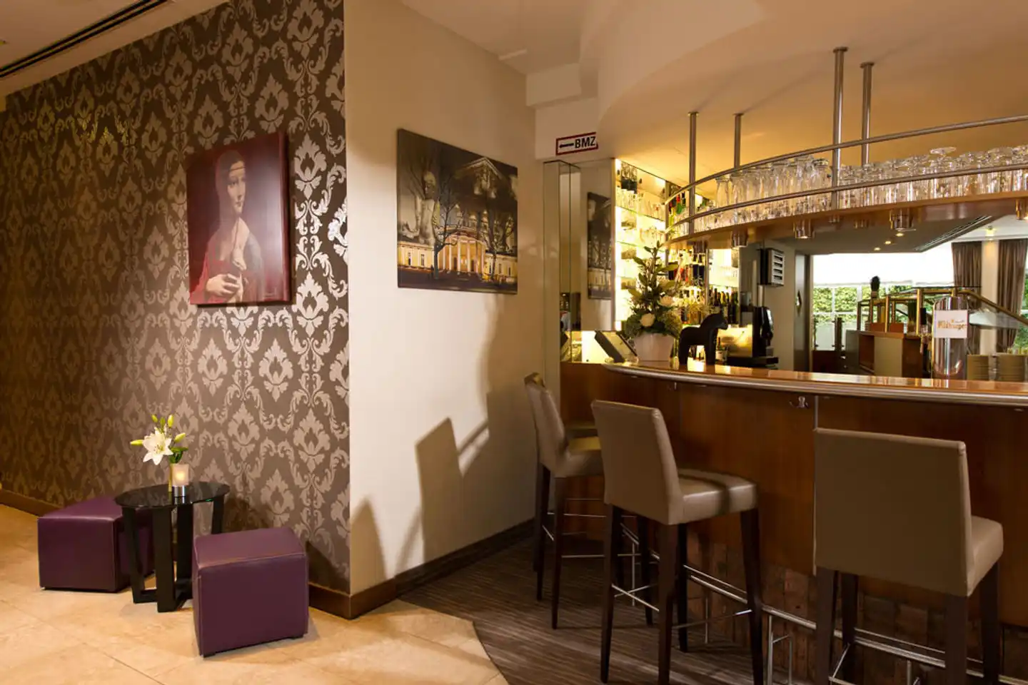 Leonardo Hotel Aachen Bar