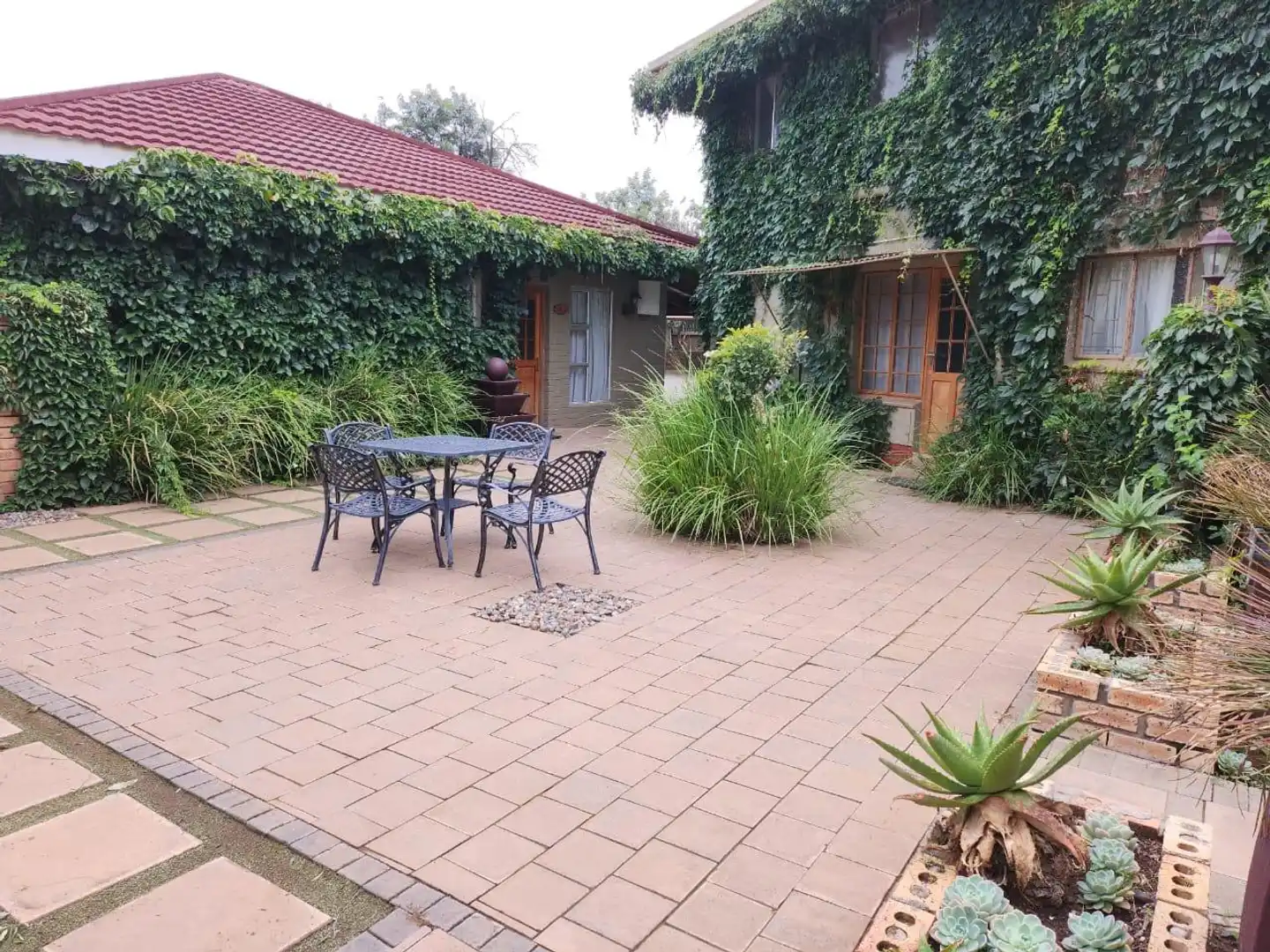 Rusplek Guesthouse, Conference Centre & Spa Terrasse