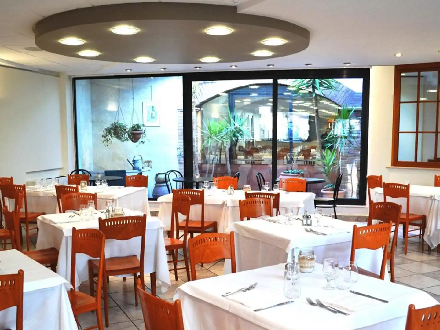 Colonne Restaurant