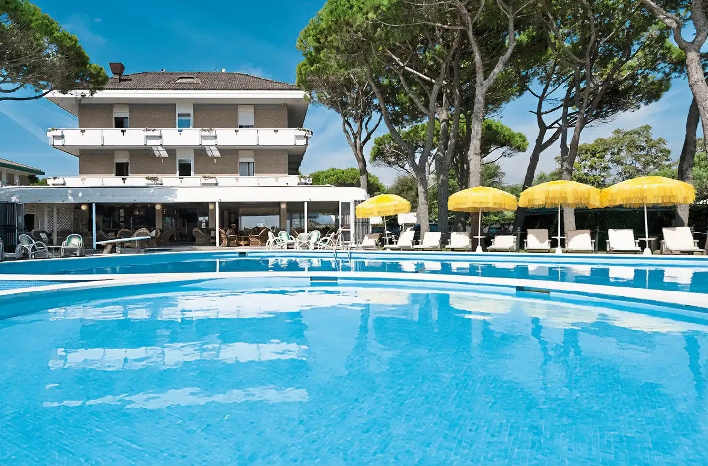 Negresco Pool