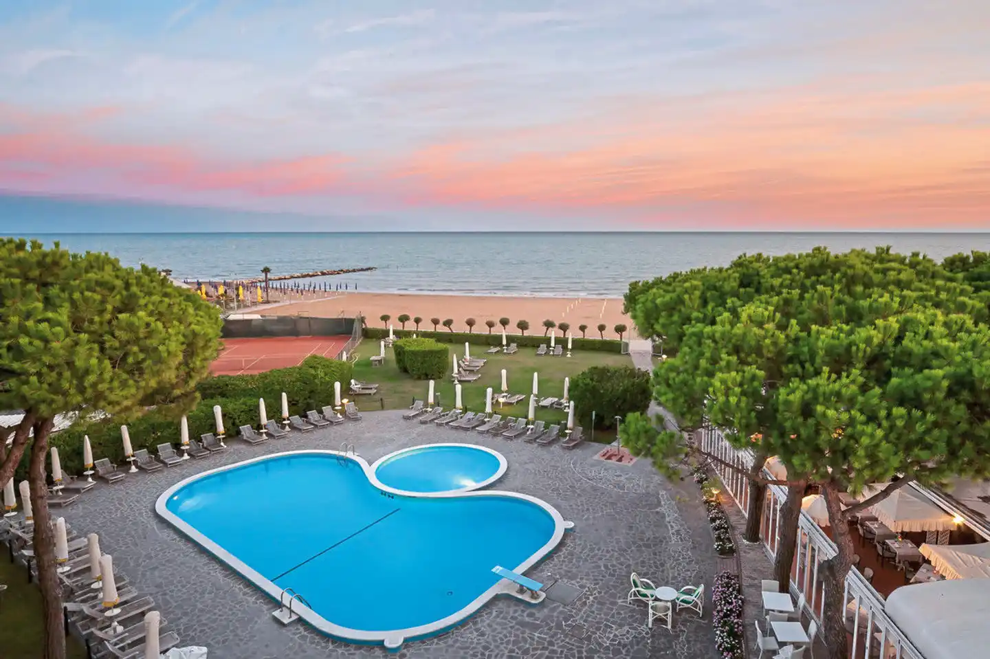 Negresco Pool