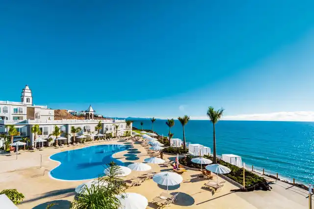Royal Palm Resort & Spa Pool