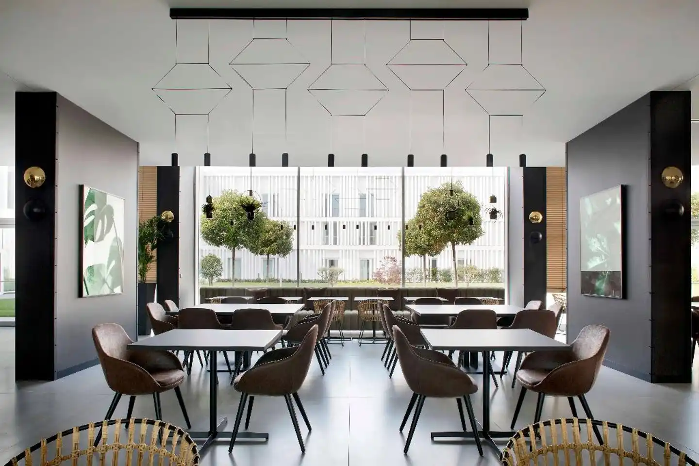 J Hotel Restaurant