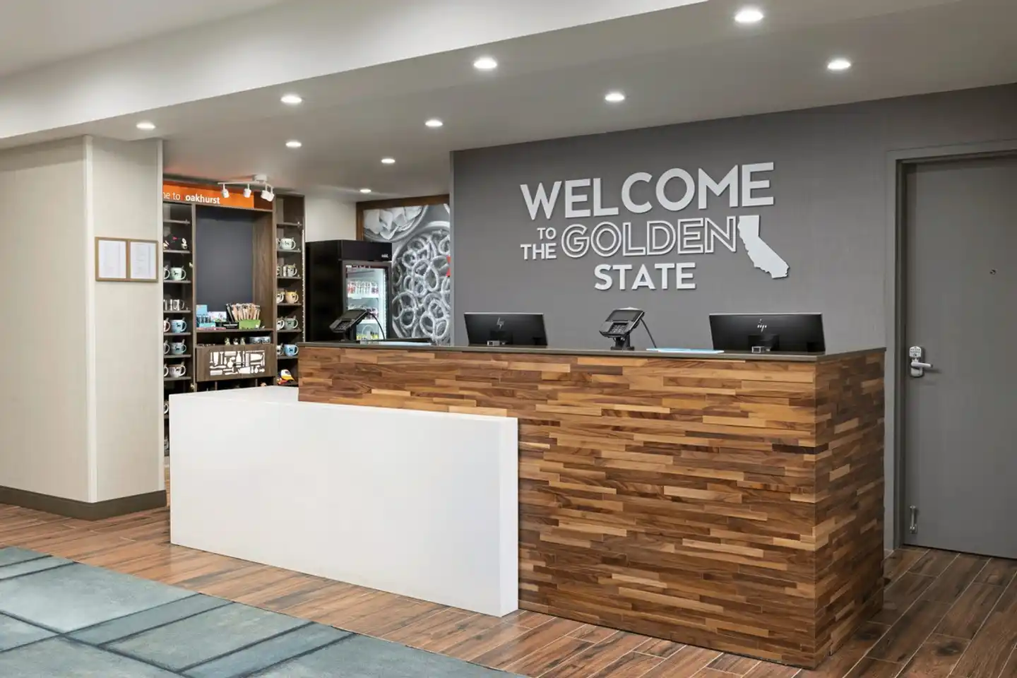 Hampton Inn Oakhurst-Yosemite Lobby