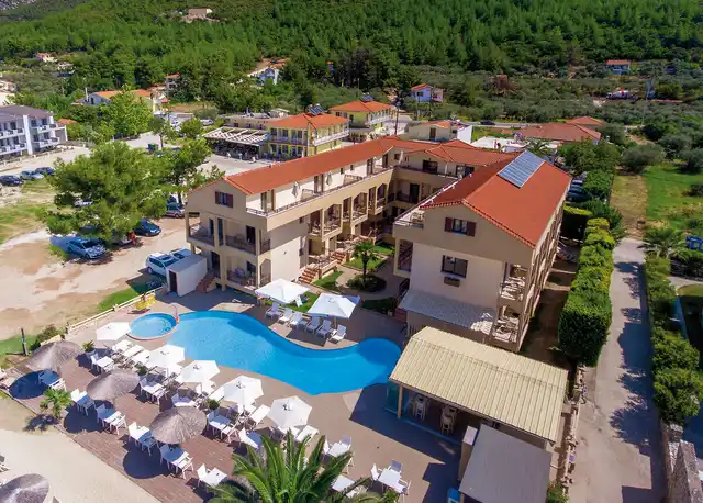 Mediterranean Beach Hotel Aussenansicht
