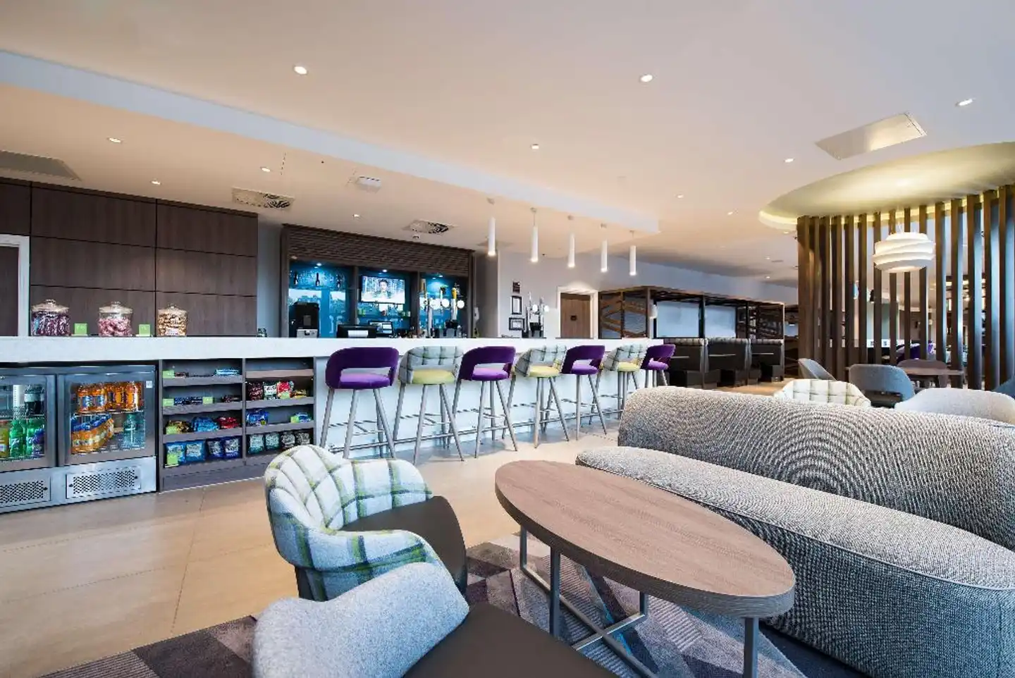 Hampton by Hilton Edinburgh West End Bar