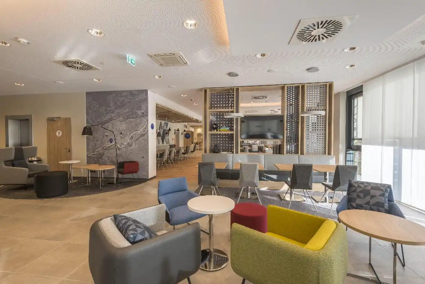 Holiday Inn Express Wuppertal - Hauptbahnhof Bar
