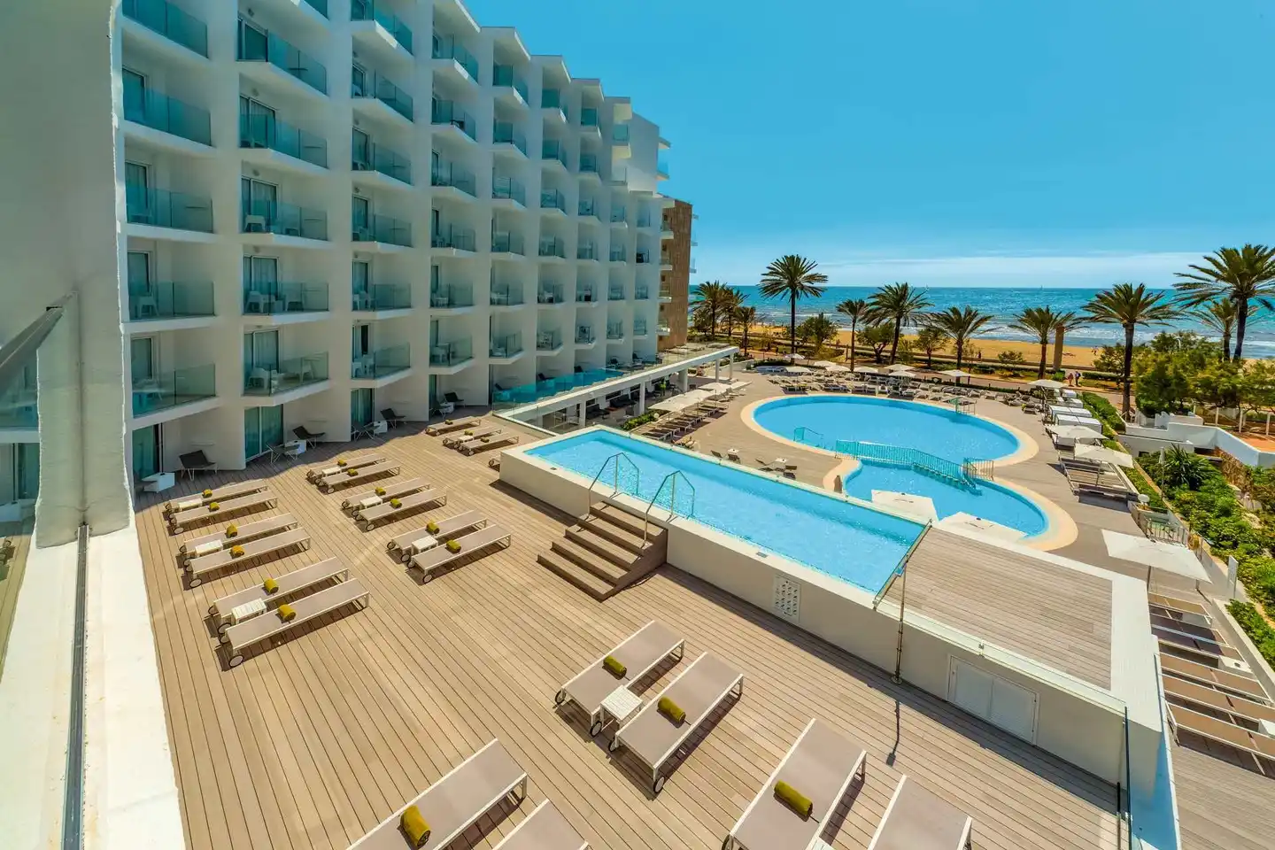 HM Tropical Pool