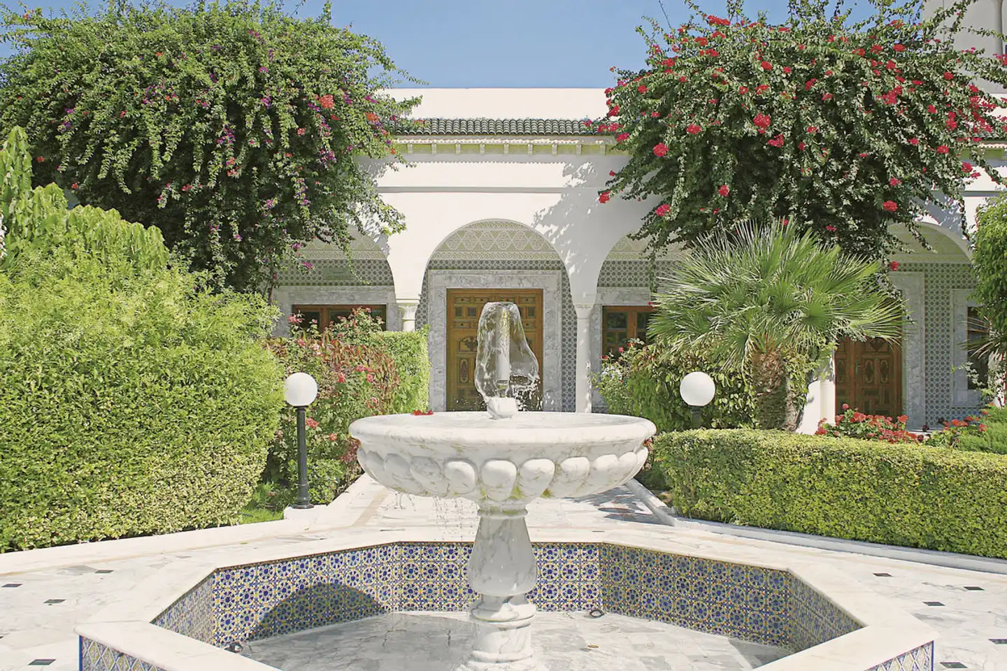 El Mouradi Palm Marina Aussenansicht