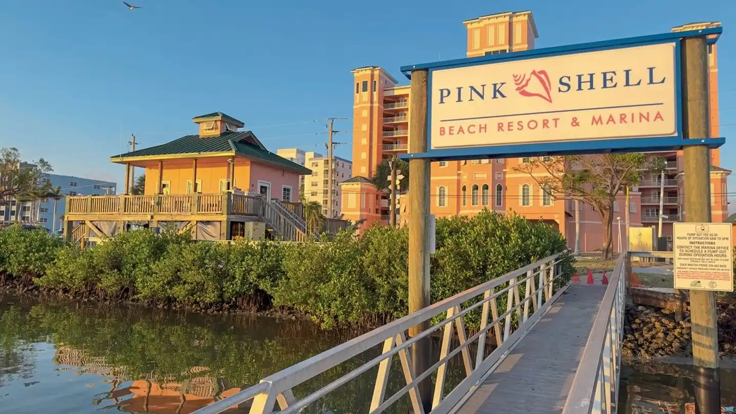Pink Shell Beach Resort & Marina Aussenansicht