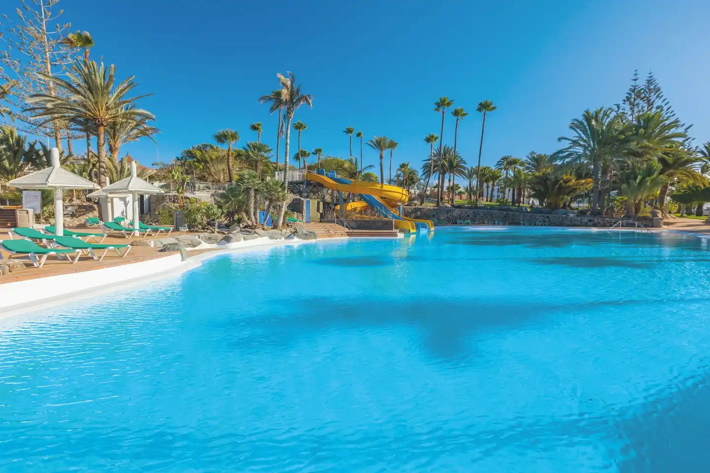Abora Interclub Atlantic by Lopesan Hotels Pool