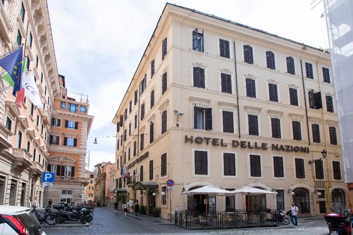 Delle Nazioni Aussenansicht
