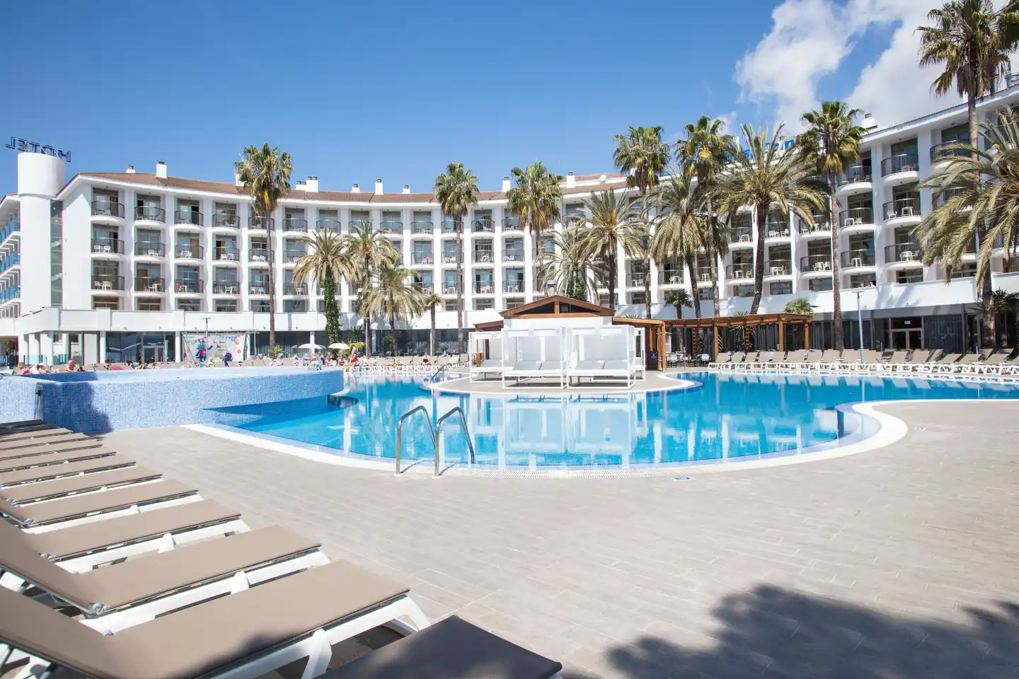Best Cambrils Pool