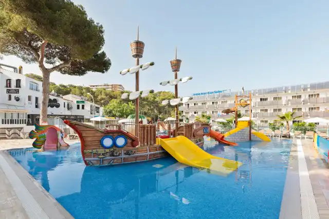 Best Cap Salou Pool