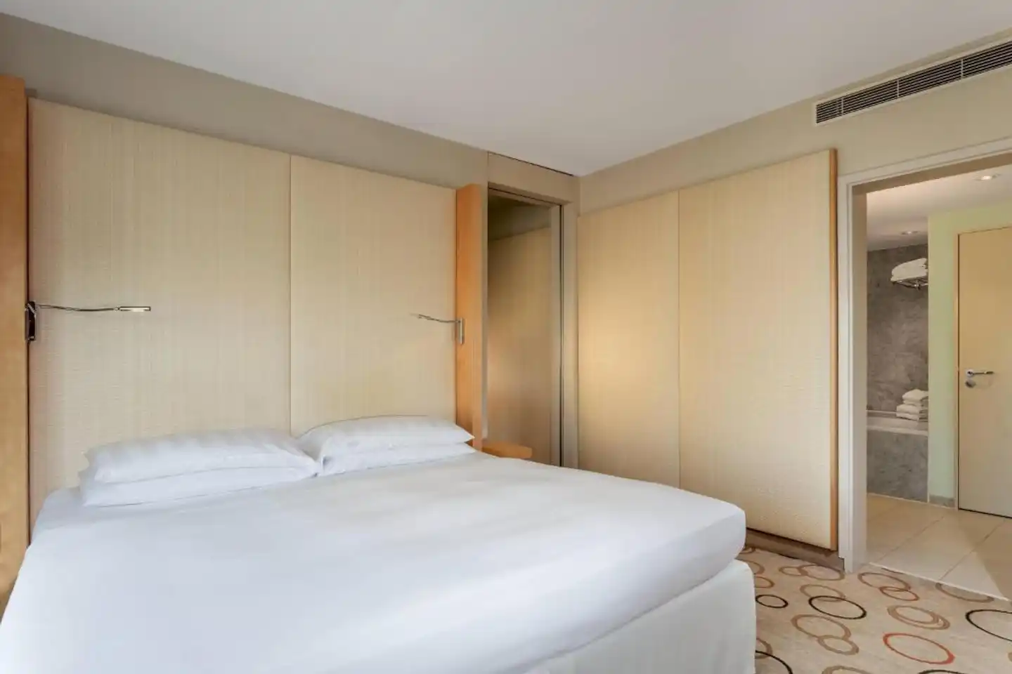 Sheraton Berlin Grand Hotel Esplanade Wohnbeispiel