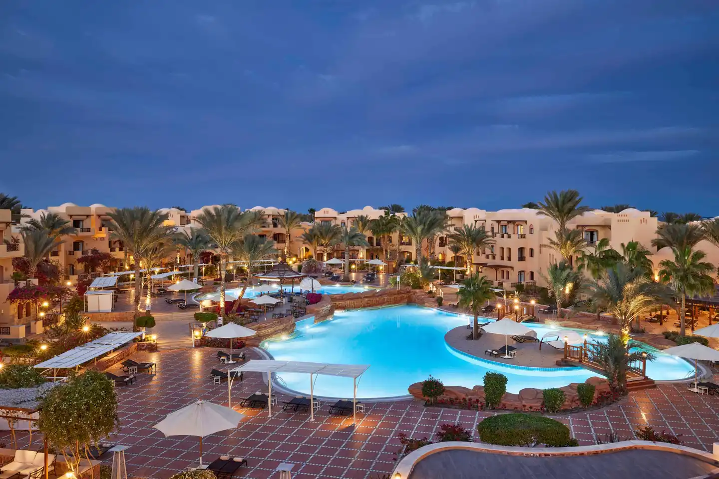 Steigenberger Coraya Beach Pool