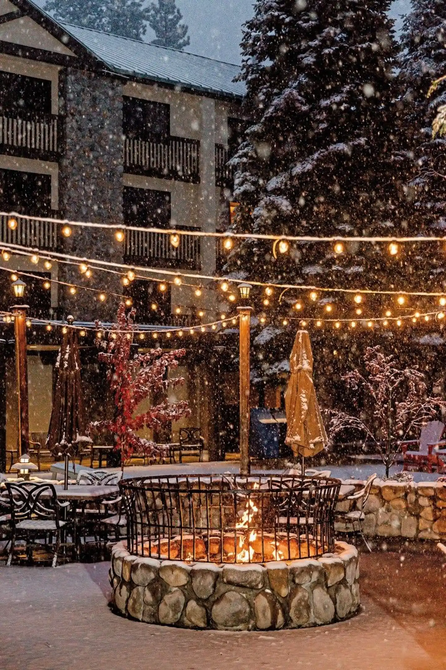 Tenaya Lodge at Yosemite Lobby