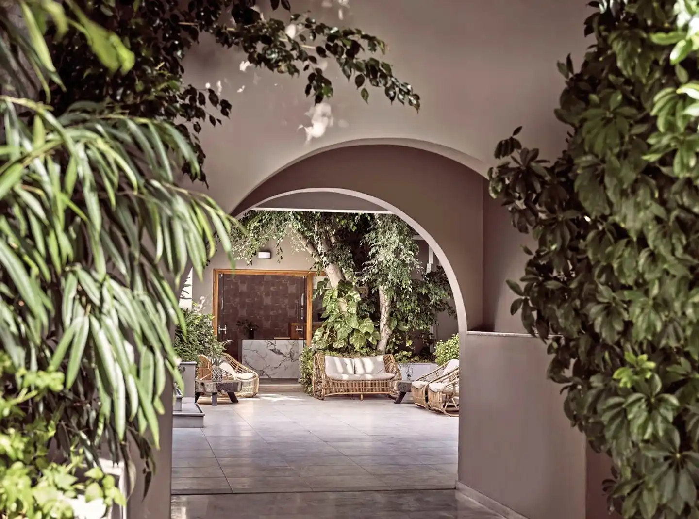 Troulis Lobby